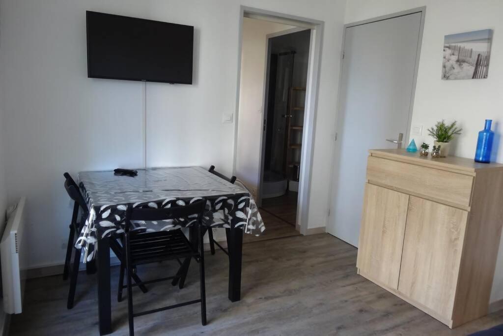 Bel Appartement Proche Plage, Pour 4 Personnes Кабур Екстериор снимка